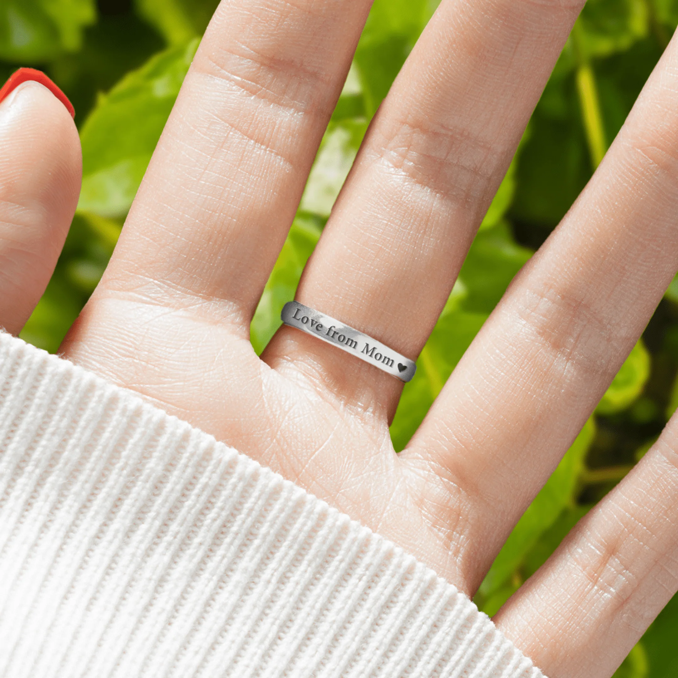 Love From Mom Hug Ring - Image 3